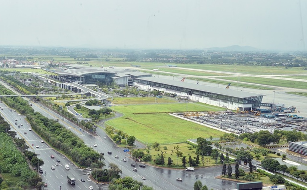 Sân bay Nội Bài phải được đầu tư quy mô lớn, xứng tầm Thủ đô - 2 Sân bay Nội Bài phải được đầu tư quy mô lớn, xứng tầm Thủ đô - 2