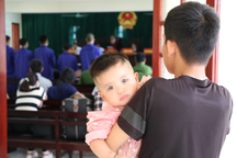 Ngã rẽ cuộc đời 3 đứa trẻ sau phi vụ ma túy hơn một triệu đồng của bố