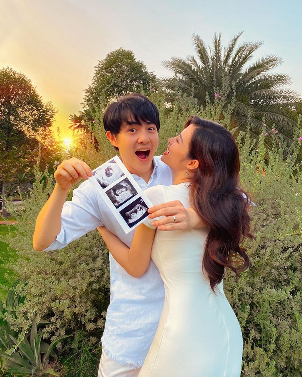 Đông Nhi hạnh phúc chia sẻ tin vui mang thai 3 tháng - 1 Đông Nhi hạnh phúc chia sẻ tin vui mang thai 3 tháng - 1
