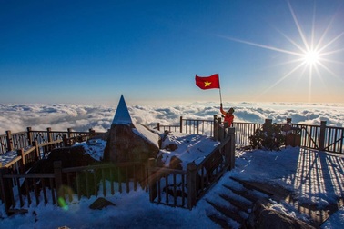 Đỉnh Fansipan có thể đón mưa tuyết trong dịp Tết