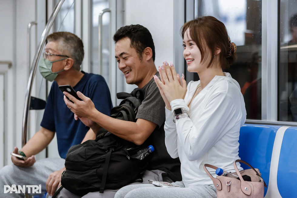 TPHCM thi đua xây dựng công sở hiện đại, công chức chuyên nghiệp - 4 TPHCM thi đua xây dựng công sở hiện đại, công chức chuyên nghiệp - 4