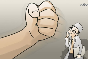 Hành hung thầy thuốc là chống người thi hành công vụ?