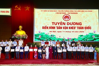 “Tiếp tục khẳng định, thực hiện quyền làm chủ của nhân dân”