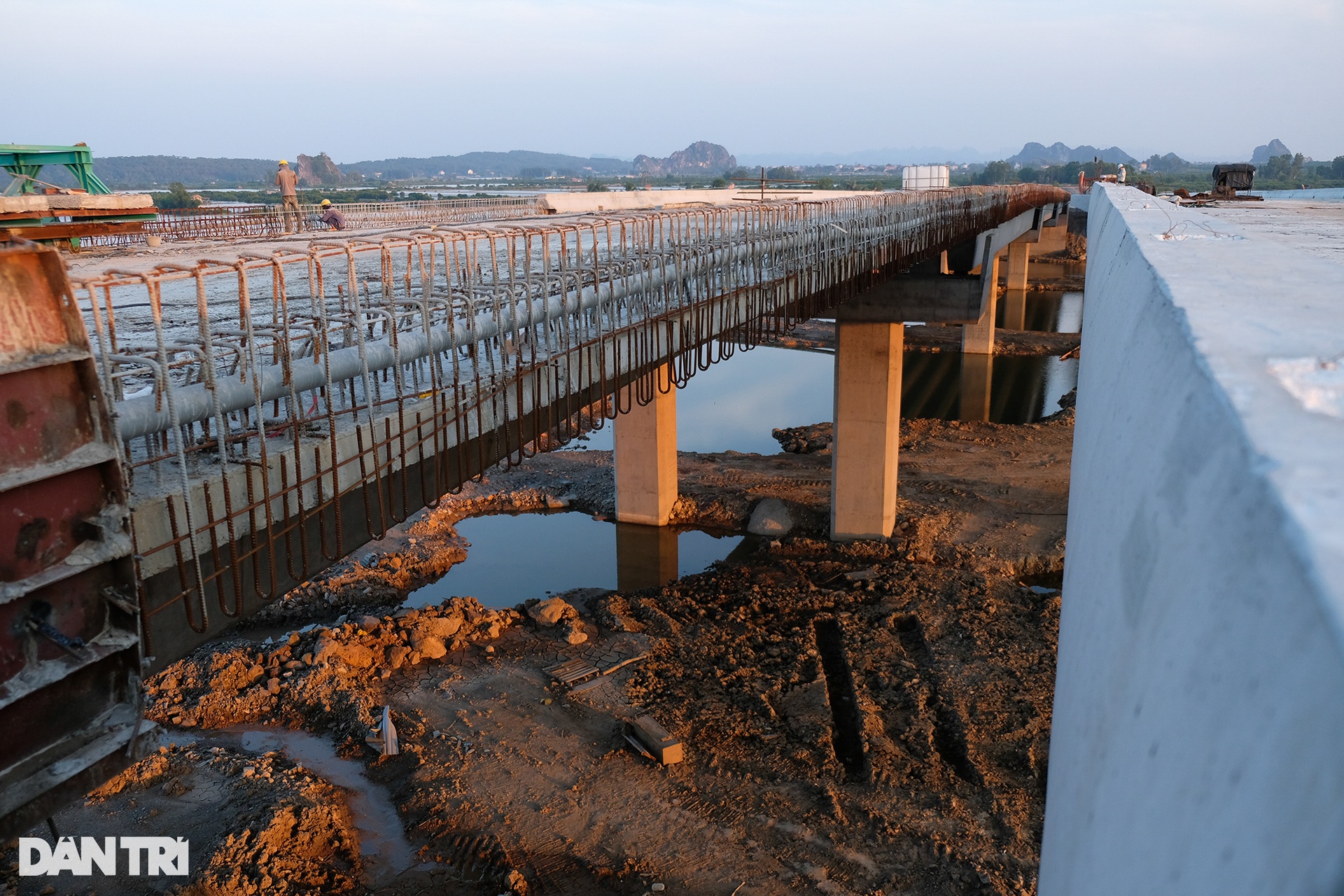 Diện mạo nút giao thông gần 1.000 tỷ đồng lớn nhất tỉnh Quảng Ninh - 6 Diện mạo nút giao thông gần 1.000 tỷ đồng lớn nhất tỉnh Quảng Ninh - 6