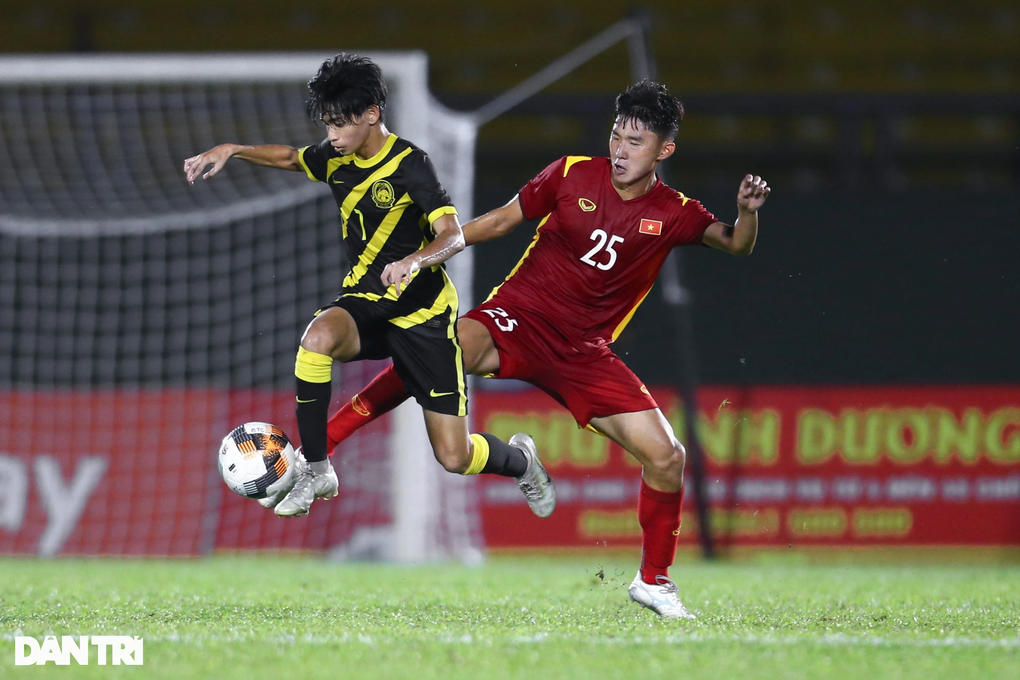 Thắng Malaysia, U19 Việt Nam đặt chân vào trận chung kết giải U19 quốc tế - 4 Thắng Malaysia, U19 Việt Nam đặt chân vào trận chung kết giải U19 quốc tế - 4