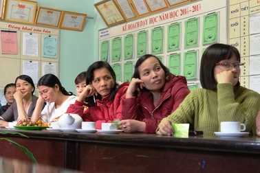 “Nhìn mặt, đặt danh hiệu thi đua!”