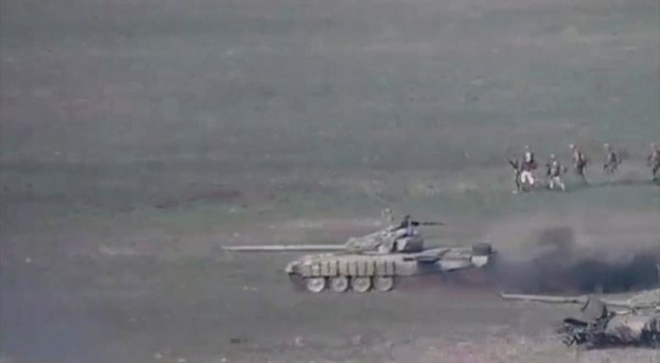 Azerbaijan tuyên bố phá hủy “lá chắn” phòng không S-300 của Armenia - 2 Azerbaijan tuyên bố phá hủy “lá chắn” phòng không S-300 của Armenia - 2