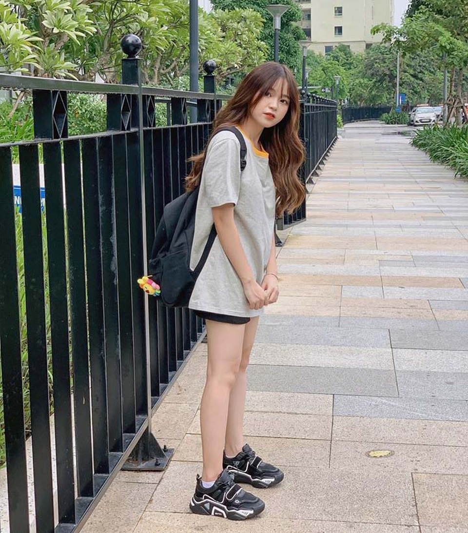 Nữ sinh Hà Nội 1m52 nổi trên trang Trung Quốc: Ra đường là được trầm trồ vì mặc xinh - 12 Nữ sinh Hà Nội 1m52 nổi trên trang Trung Quốc: Ra đường là được trầm trồ vì mặc xinh - 12