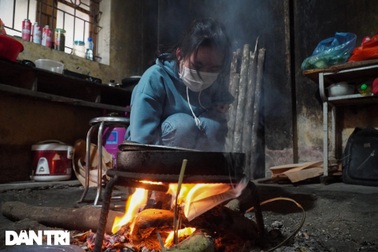 Hàng trăm học sinh bán trú nơi miền núi xa xôi mơ ước có bếp ăn tập thể
