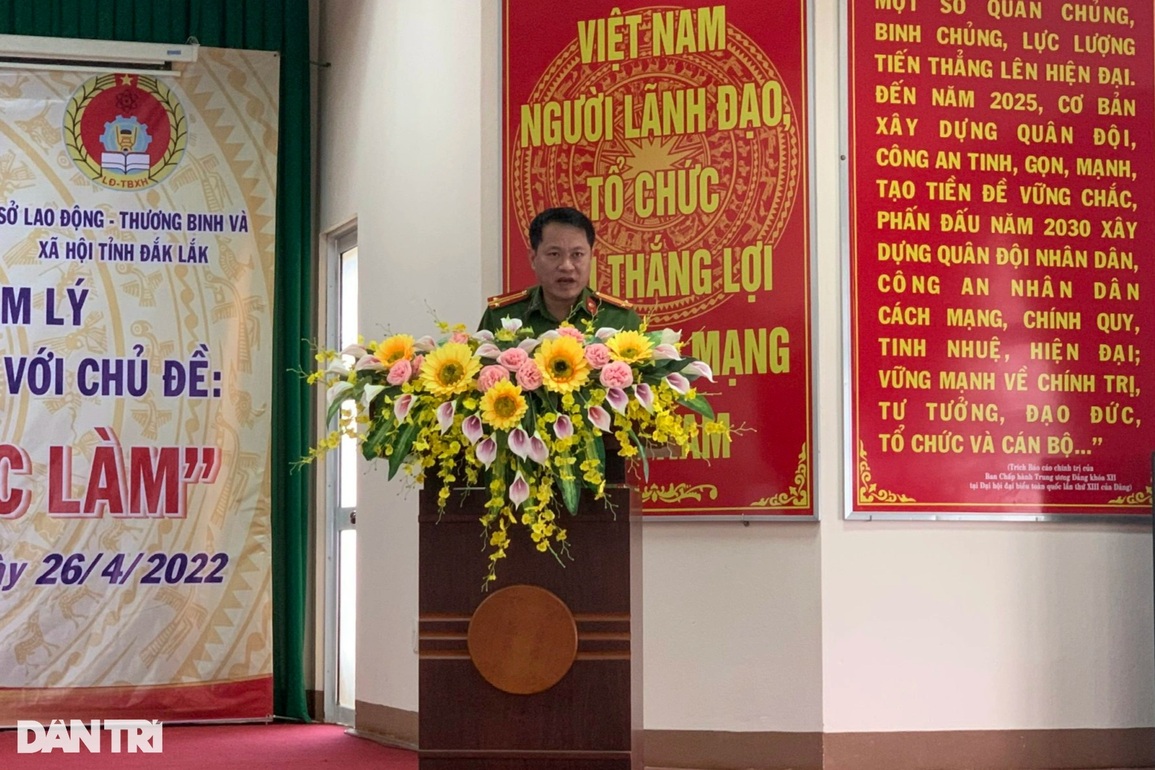 Rời khỏi đây, tôi sẽ làm lại cuộc đời! - 4 Rời khỏi đây, tôi sẽ làm lại cuộc đời! - 4