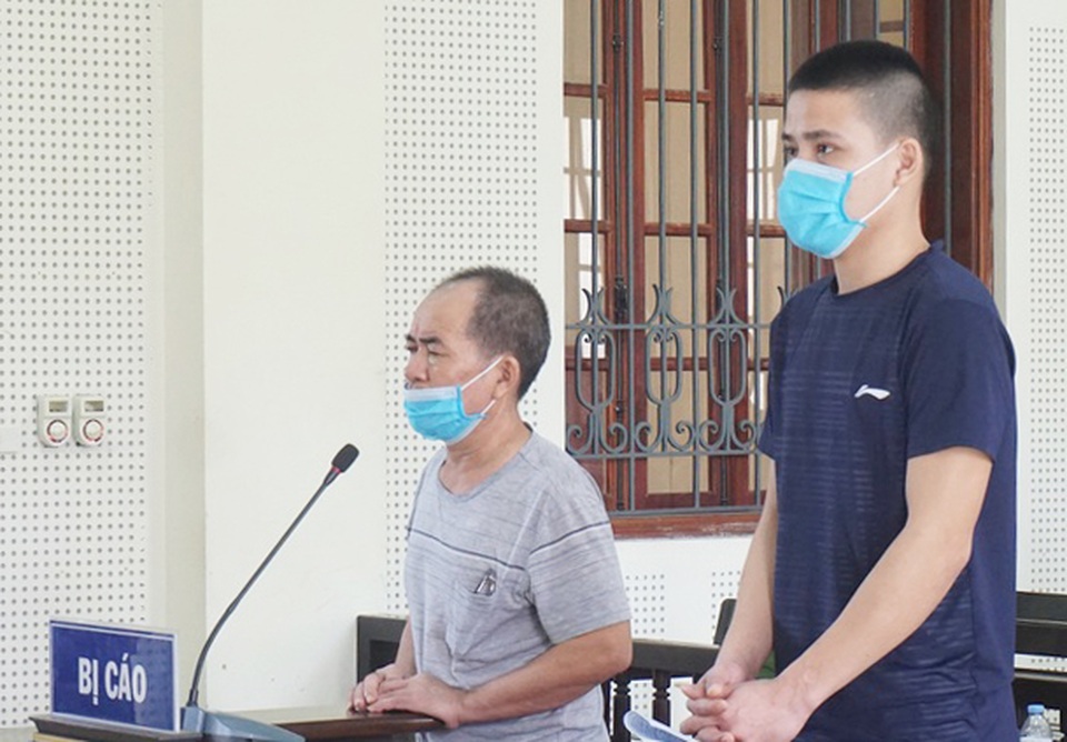 Hai đứa trẻ bị bỏ rơi và nỗi đau của 3 người đàn bà trong một phiên tòa - 1 Hai đứa trẻ bị bỏ rơi và nỗi đau của 3 người đàn bà trong một phiên tòa - 1