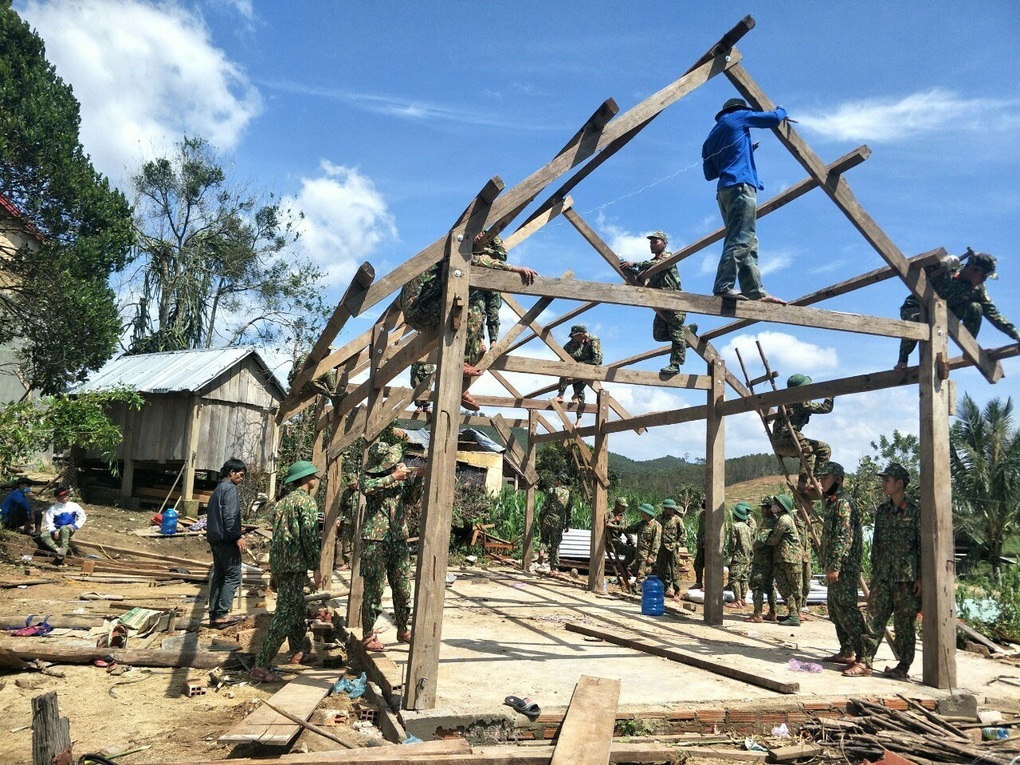 Phát huy giá trị tư tưởng Hồ Chí Minh về đại đoàn kết dân tộc trong Quân đội - 2 Phát huy giá trị tư tưởng Hồ Chí Minh về đại đoàn kết dân tộc trong Quân đội - 2