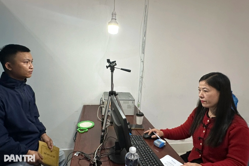 Nhân tố then chốt trong công cuộc cải cách, đổi mới nền hành chính - 2 Nhân tố then chốt trong công cuộc cải cách, đổi mới nền hành chính - 2