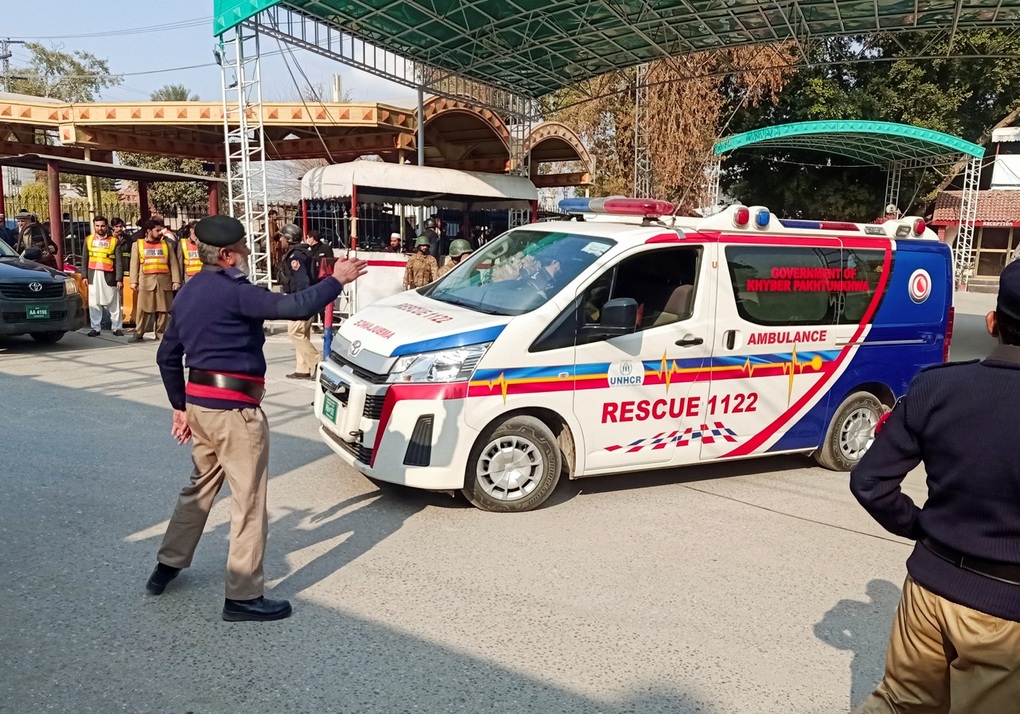 Đánh bom liều chết tại thánh đường Hồi giáo ở Pakistan, 32 người thiệt mạng - 1 Đánh bom liều chết tại thánh đường Hồi giáo ở Pakistan, 32 người thiệt mạng - 1
