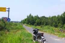 Đi rừng đốn tràm phát hiện bộ hài cốt