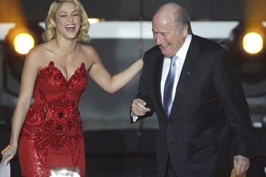 Shakira khiến ngôi sao bóng đá "phát cuồng" tại Gala Quả bóng vàng 2011