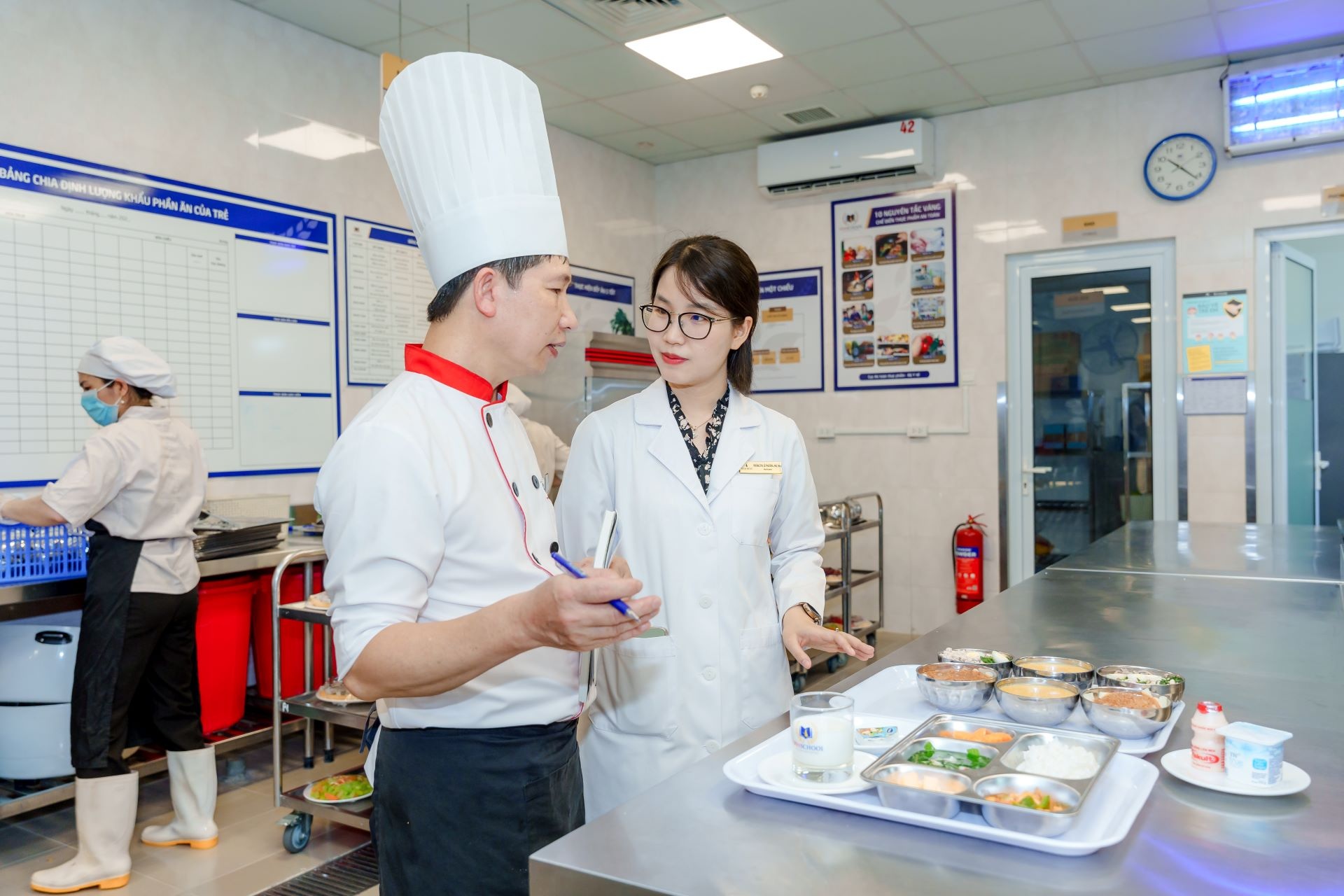 Vinschool và Vinmec hợp tác nâng chuẩn chăm sóc sức khỏe mầm non - 2