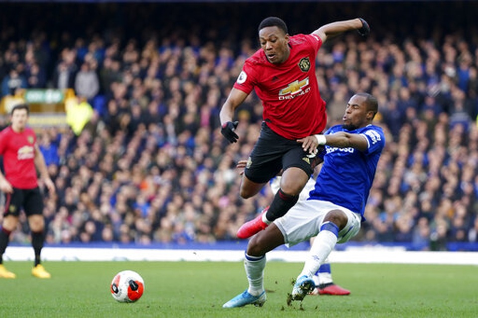 Những khoảnh khắc Man Utd kiếm một điểm vất vả trên sân Everton - 14 Những khoảnh khắc Man Utd kiếm một điểm vất vả trên sân Everton - 14