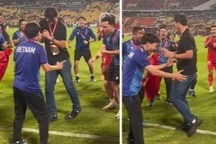 HLV Kim Sang Sik làm điều đặc biệt khi tuyển Việt Nam vô địch, CĐV nức lòng