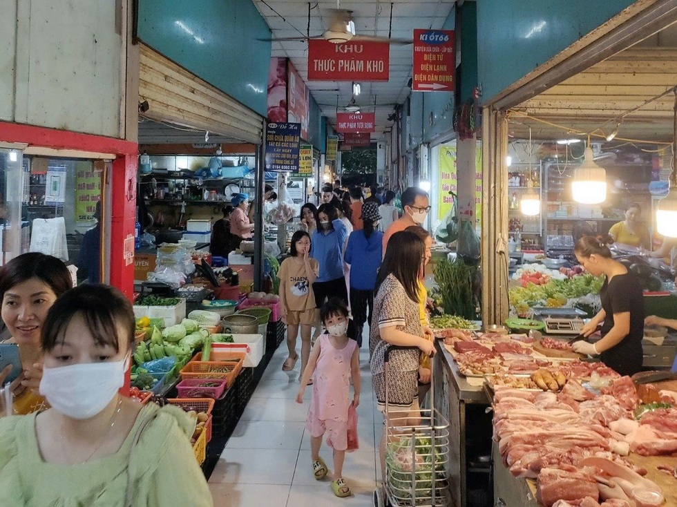 Khu chợ gần các tòa chung cư HH Linh Đàm (Ảnh: M.Trúc).Khu chợ gần các tòa chung cư HH Linh Đàm (Ảnh: M.Trúc).