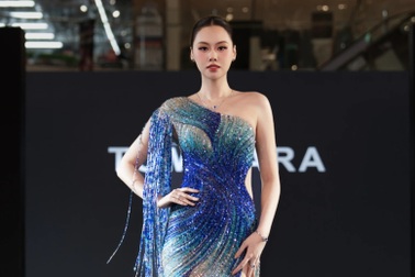 Á hậu Tâm Như trở lại sàn diễn sau lễ cưới với chồng doanh nhân