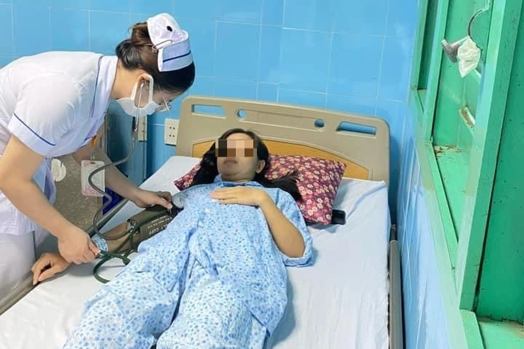 Nhập viện cấp cứu vì vỡ tử cung mới biết mình đang mang thai - 1 Nhập viện cấp cứu vì vỡ tử cung mới biết mình đang mang thai - 1