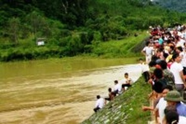 Tìm thấy xác nạn nhân mất tích bị lũ cuốn trôi 6km