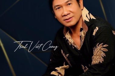 Ca sĩ hải ngoại Trịnh Việt Cường rưng rưng nhớ Tết Việt