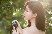 Vẻ đẹp cuốn hút của nữ sinh ĐH Xây dựng khiến các nam sinh ngẩn ngơ