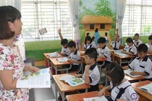 “Không đi học thêm thì không được cô quan tâm?”