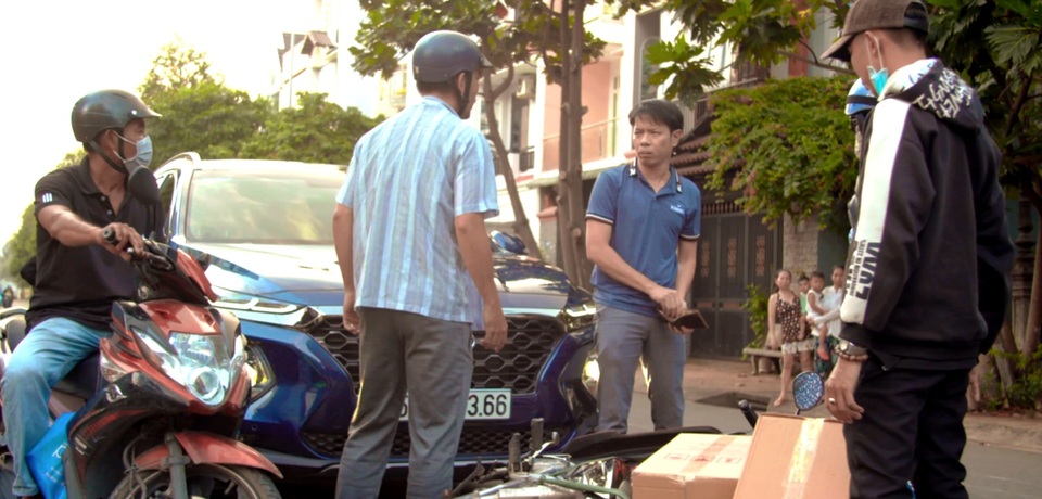 Ra đường như ra trận – nỗi khổ của tài xế Việt - 3 Ra đường như ra trận – nỗi khổ của tài xế Việt - 3