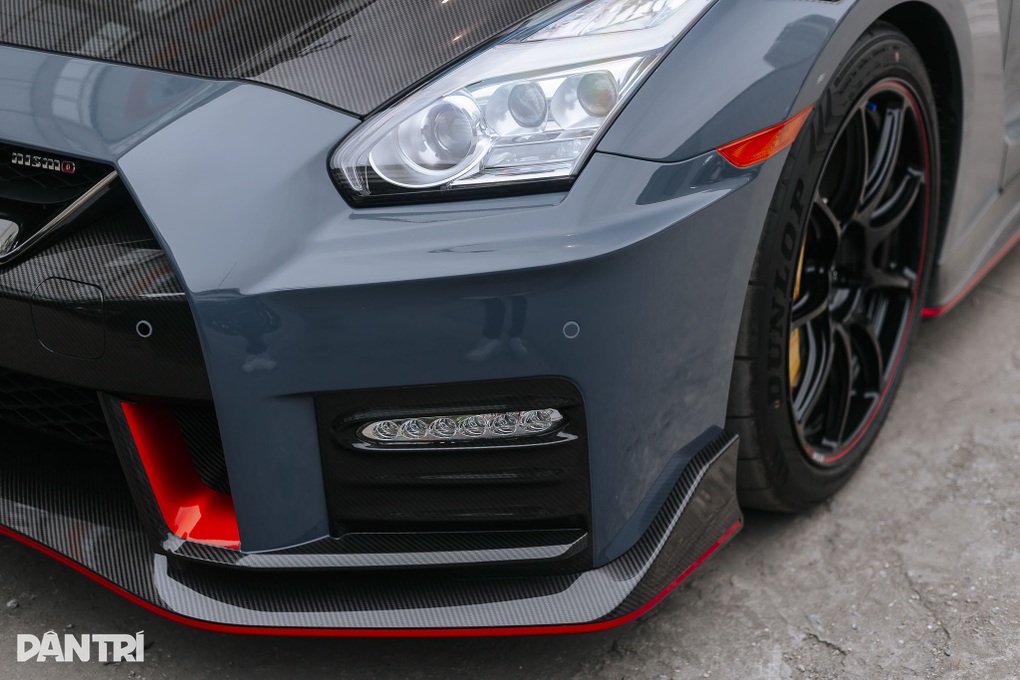 Mẫu xe Nissan này có giá lên đến 15 tỷ đồng, cả Việt Nam chỉ có 1 chiếc - 4