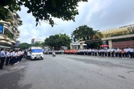 Dòng người tiễn biệt nam sinh lớp 12 chuyên Toán ra đi vì ung thư xương