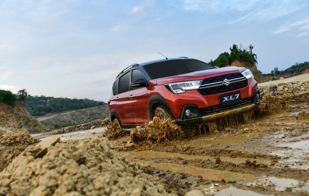 Suzuki XL7 tiếp lửa cho đam mê xê dịch và khám phá - 3 Suzuki XL7 tiếp lửa cho đam mê xê dịch và khám phá - 3