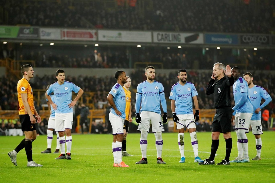 Những khoảnh khắc mất điểm đau đớn của Man City trên sân Wolves - 10 Những khoảnh khắc mất điểm đau đớn của Man City trên sân Wolves - 10