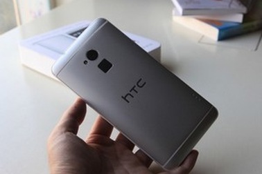 Khám phá HTC One max với cảm biến vân tay tại Việt Nam