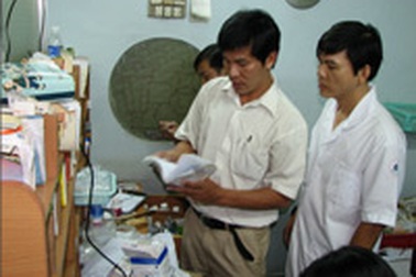 Hai bác sĩ bị tước giấy chứng nhận hành nghề vô thời hạn