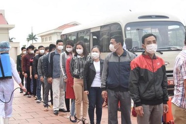 Nghệ An cách ly 11 người đi cùng chuyến bay với bệnh nhân Covid-19 thứ 51