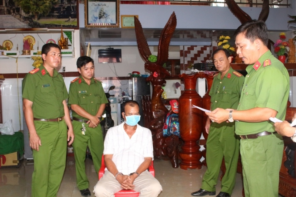 Biến đá xây dựng thành thiên thạch, lừa bán tiền tỷ - 1 Biến đá xây dựng thành thiên thạch, lừa bán tiền tỷ - 1