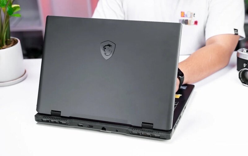 Đánh giá laptop MSI Sword 16 HX (2024) - "Chiến binh" nhỏ bé, sức mạnh khổng lồ