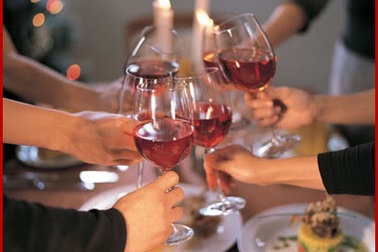 Tiệc tất niên, làm sao để uống rượu bia không say?