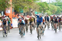 Petr Rikunov trở lại cuộc đua giành áo vàng giải xe đạp toàn quốc 2024