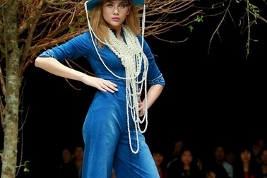 Số 5 ấn tượng trên trang phục cao cấp của GenViet Jeans