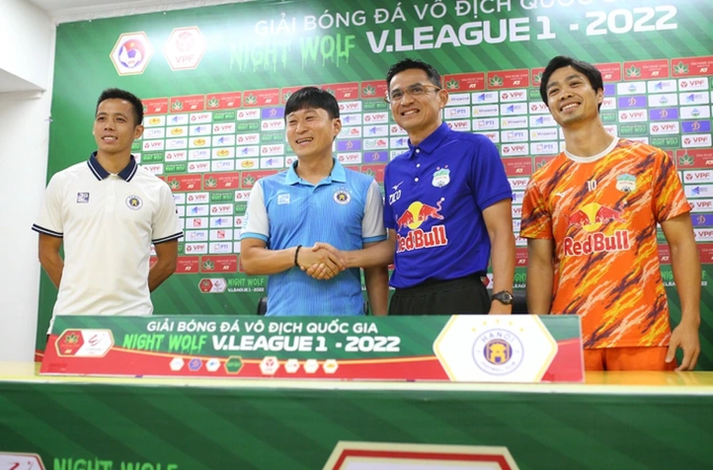 Văn Quyết và Tuấn Hải ghi bàn, CLB Hà Nội đánh bại HA Gia Lai - 4 Văn Quyết và Tuấn Hải ghi bàn, CLB Hà Nội đánh bại HA Gia Lai - 4