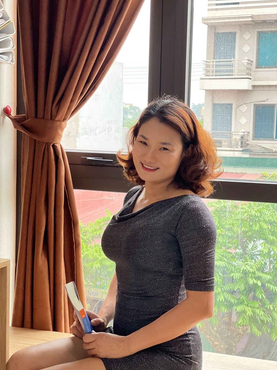Cách phối trang phục dạ hội đẹp cho phái đẹp cùng Mỹ Mỹ Authentic - 2 Cách phối trang phục dạ hội đẹp cho phái đẹp cùng Mỹ Mỹ Authentic - 2