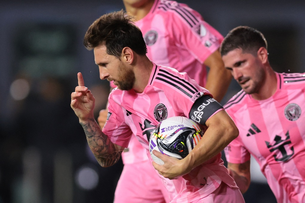 Lionel Messi tỏa sáng rực rỡ, Inter Miami ngược dòng vào chung kết - 1 Lionel Messi tỏa sáng rực rỡ, Inter Miami ngược dòng vào chung kết - 1