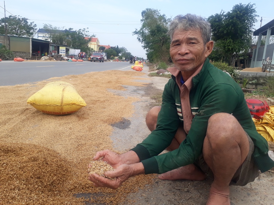 Quảng Bình: Hàng ngàn hộ dân trắng tay sau cơn “đại hồng thuỷ” - 1 Quảng Bình: Hàng ngàn hộ dân trắng tay sau cơn “đại hồng thuỷ” - 1