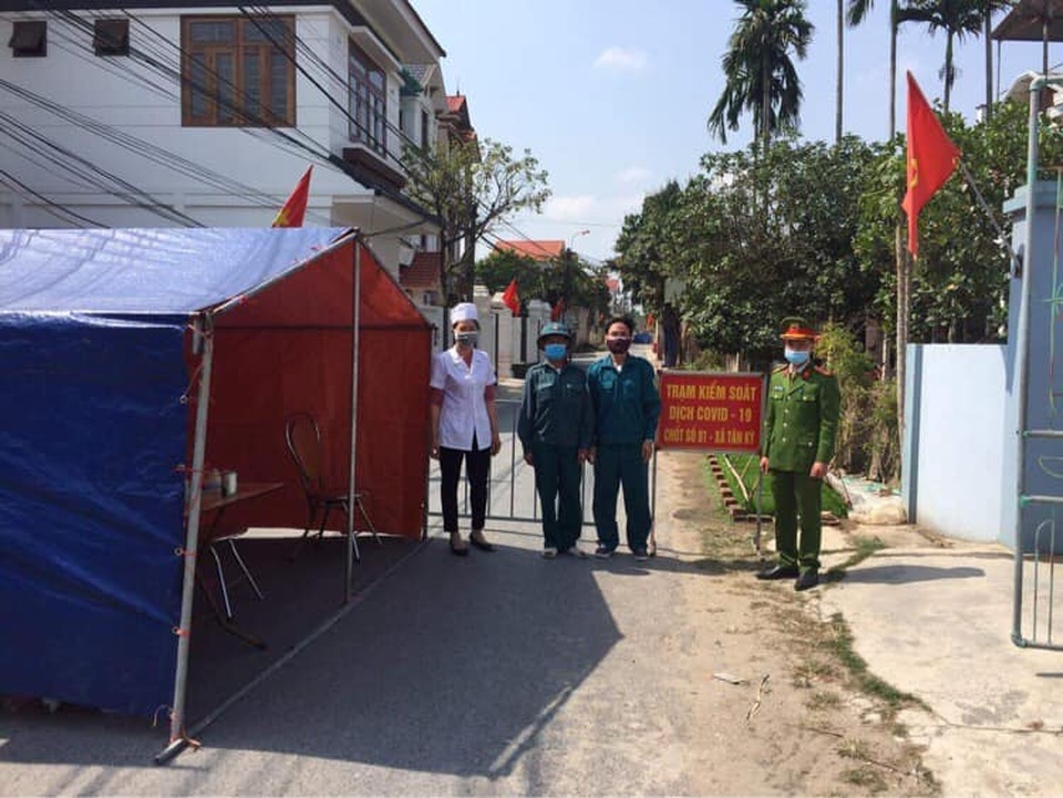 Phát hiện ca Covid-19 đầu tiên, huyện Tứ Kỳ phong tỏa 1 cụm dân cư - 1