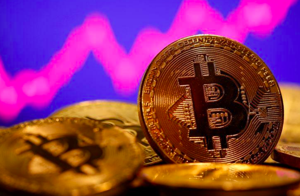 Bitcoin tăng như tên lửa, mua xe Tesla lợi hay thiệt? - 1 Bitcoin tăng như tên lửa, mua xe Tesla lợi hay thiệt? - 1
