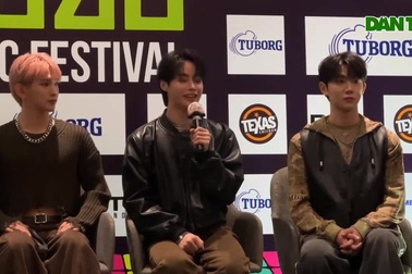 Hanbin nhóm Tempest chia sẻ cảm xúc khi biểu diễn tại TPHCM